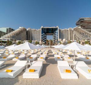 Five Palm Super Luxury Apt with Full Sea Views