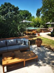 Villa provençale, piscine et jacuzzi privés.