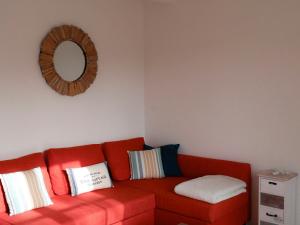 Maison mitoyenne proche Le Palais avec jardin et terrasse, 2 chambres - FR-1-418-220