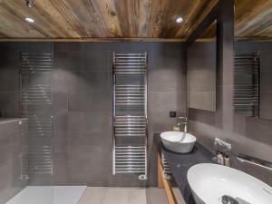 Appartement moderne à Courchevel 1550 avec parking et wifi - FR-1-562-66