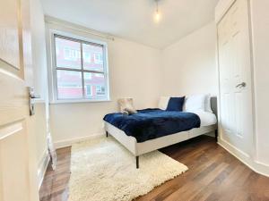 2 Bed Flat - Sleeps 4 - Parking - Wifi