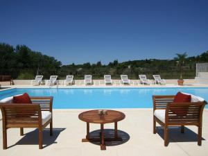 Appartements Apartment in provencal style in a beautiful landscape : photos des chambres