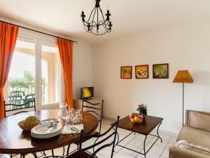 Appartements Apartment in provencal style in a beautiful landscape : photos des chambres