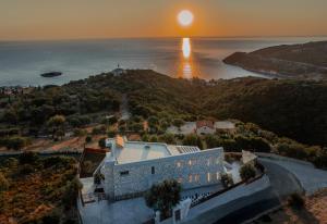 Sky Birds Villa - Holistic Escape