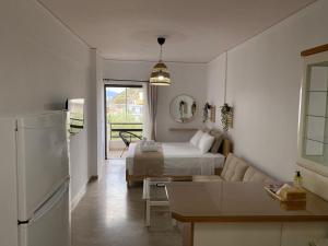 The Lemon Breeze Studio