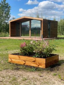 Looduskeskne Olivia moodulmaja saunaga Põltsamaal