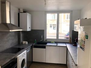 Appartements FENUA : gite 5 chambres 10 couchages en ville : photos des chambres