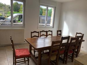 Appartements FENUA : gite 5 chambres 10 couchages en ville : photos des chambres