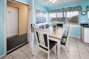 103A - 1BR1 Bath at Seaspray Condos on Okaloosa Island, Fort Walton Beach, Fl