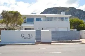 Ocean Pearl Hermanus - 5 Bedrooms - Voëlklip