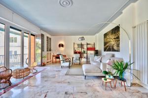 Ca Muna - Sea View Penthouse, Private Rooftop, Walking to the Beach