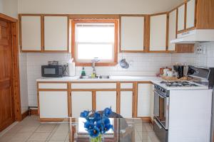 Cozy Get Away Somerville