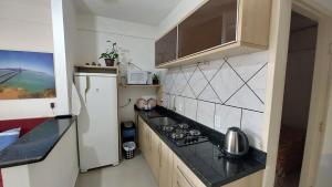 Apto 2 Quartos com Ar a 200m da Praia