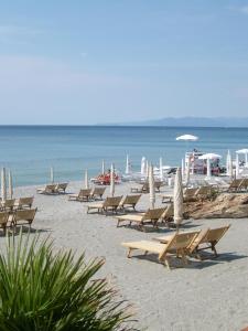 Double Room with Mountain View - Beach Package