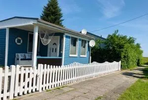 Sonniges Ferienhaus Fischer-Huus vor Usedom & direkt am Haff und Wasserzugang - Grambin