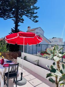 Superb Surf House Next to best Caparica Beach