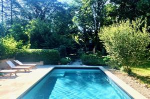 Maisons de vacances Sous le Tilleul de la Condomine, piscine privee : photos des chambres