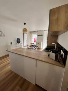 Appartements Appartement neuf 4pers, remparts : photos des chambres