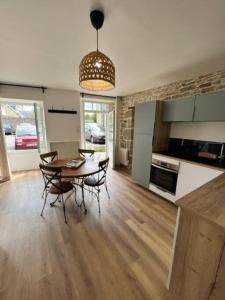 Appartements Appartement neuf 4pers, remparts : photos des chambres