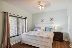 Shores of Panama 1621 condo