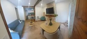 Maison de rue: Auch - Lasseube-Propre