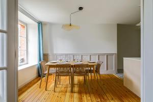 Appartements Dans l’ancien Grand Hotel T3 lumineux : photos des chambres