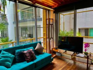 Nautical Design Apartment near Beach