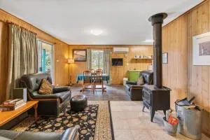 Clare Valley Cabins - Spalding