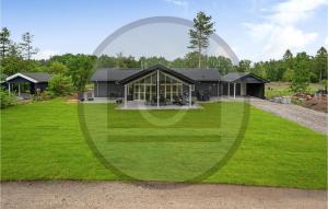 Stunning Home In Ebeltoft With Sauna