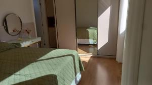 Apart de luxo 3 suites 2 vagas de garagem e quadra do mar