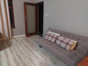 Umtentweni, Seaview Unit Alpero