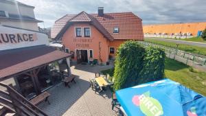 Penzion a restaurace U Strnada