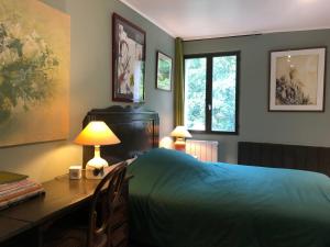 B&B / Chambres d'hotes Le Surmelin Bed & Breakfast 'Ombres' : photos des chambres