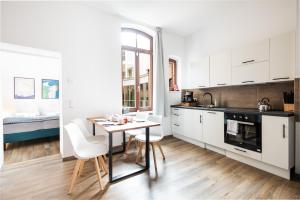Apartments am Neuen Theater - Altstadt - Küche - Wifi