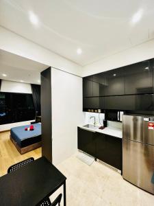 BBCC APARTMENT AT LUCENTIA 2