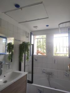 La Petite Maison Près de Paris