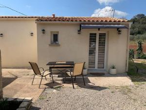 Maisons de vacances maisonnette au milieu des vignes : photos des chambres