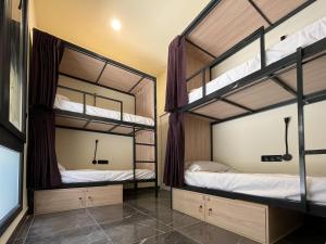 Multi Hostel Lavapies - Хостелы, Мадрид