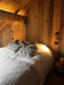 Maisons de vacances Stone Lake Luxury Lodge : photos des chambres