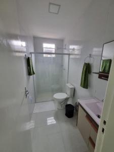 Sobrado a 200m da Praia e Orla, 02 QTS com ar condicionado