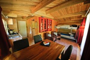 Campings Domaine La Faix, Gite la Forestiere : photos des chambres