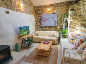 Maisons de vacances Maison 3 Limousin - Charming Converted Barn Close To Lac de Vassiviere : photos des chambres