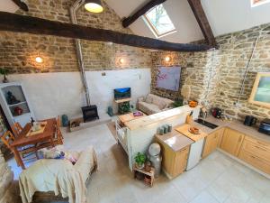 Maisons de vacances Maison 3 Limousin - Charming Converted Barn Close To Lac de Vassiviere : photos des chambres