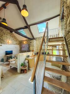 Maisons de vacances Maison 3 Limousin - Charming Converted Barn Close To Lac de Vassiviere : photos des chambres