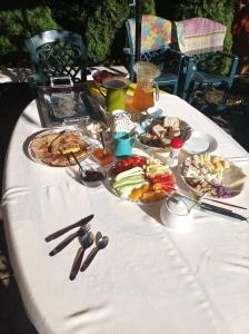 Locuința două dormitoare pt 3-4persoane