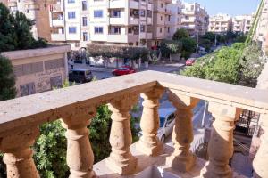 سويت فندقي فاخر - للأيجار Luxury Suite Hotel Room - for Rent