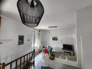 Appartement duplex F2 tout confort proche centre ville avec parking gratuit - Prémilhat