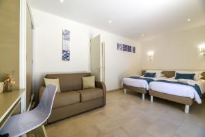 Hotels Hotel & Restaurant San Pellegrino : Chambre Familiale (2 Adultes + 1 Enfant)