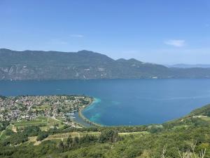 Studio hypercentre 27m2 avec balcon et parking