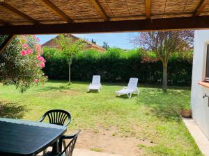 Mobil Home + dépendance dans jolie parc privé